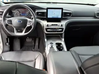 Ford Explorer 2024 AWD XLT 4dr SUV