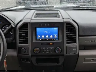 Ford F-250 Super Duty 2021 4x4 XLT 4 puertas Cabina de tripulación 6.8 pies. SB Pick-up