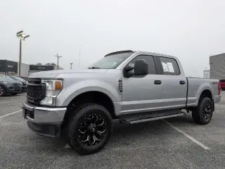 Ford F-250 Super Duty 2021 4x4 XLT 4 puertas Cabina de tripulación 6.8 pies. SB Pick-up