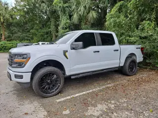 Ford F-150 2025 4x4 STX 4p SuperCrew 5.5 ft. CB