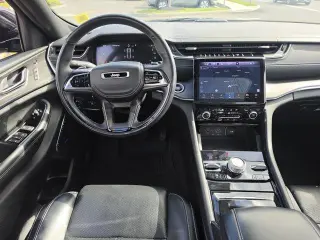 Jeep Grand Cherokee 2023 4x4 Overland 4xe 4dr SUV