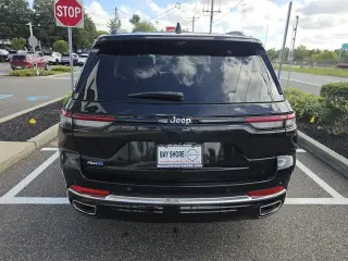Jeep Grand Cherokee 2023 4x4 Overland 4xe 4dr SUV