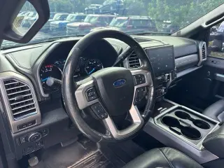 Ford F-250 Super Duty 2017 4x4 King Ranch 4dr Crew Cab 6.8 ft. SB Pickup