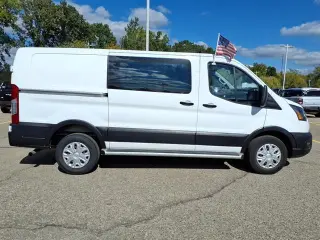 Ford Transit 2025 250 3dr LWB Techo Bajo furgoneta de carga