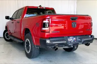 Ram 1500 2022 4x4 Big Horn 4p Puerta de Cabina de Tripulación 5.6 ft. SB Camion