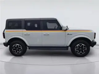 Ford Bronco 2025 4x4 Outer Banks SUV de 4 puertas