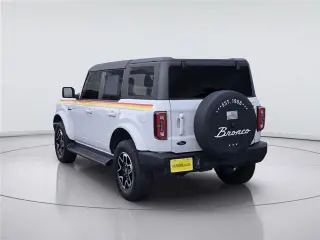 Ford Bronco 2025 4x4 Outer Banks SUV de 4 puertas
