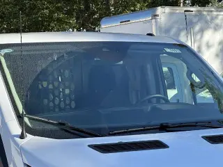 Ford Transit 2025 250 3 puertas SWB techo bajo furgón de carga
