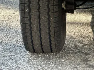 Ford Transit 2025 250 3 puertas SWB techo bajo furgón de carga