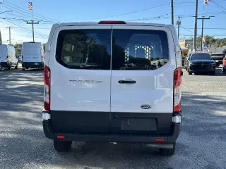 Ford Transit 2025 250 3 puertas SWB techo bajo furgón de carga