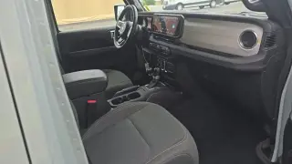 Jeep Wrangler 2024 4x4 Sahara 4xe 4dr SUV