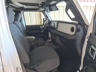 Jeep Wrangler 2024 4x4 Sahara 4xe 4p SUV