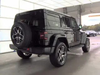 Jeep Wrangler 2024 4x4 Willys 4xe 4p SUV