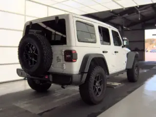 Jeep Wrangler 2024 4x4 Willys 4xe 4p SUV