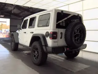 Jeep Wrangler 2024 4x4 Willys 4xe 4p SUV