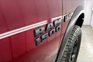 Ram 1500 2017 4x4 Rebel 4 puertas Crew Cab pickup 5.5 pies
