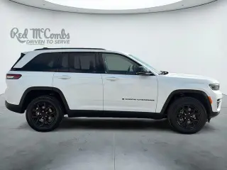 Jeep Grand Cherokee 2025 4x4 Laredo 4p SUV