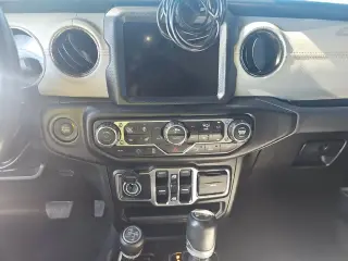 Jeep Wrangler Unlimited 2022 4x4 Sahara 4xe 4dr SUV