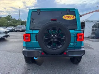 Jeep Wrangler 2024 4x4 Sahara 4xe SUV 4p
