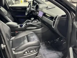 Porsche Cayenne 2019 4x4 SUV