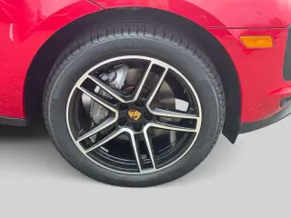 Porsche Macan 2021 AWD 4dr SUV