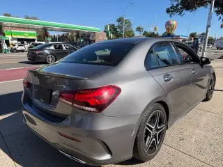 Mercedes-Benz Clase A 2019 AWD A 220 4MATIC 4dr Sedán