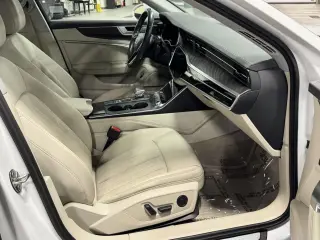 Audi A6 2019 AWD quattro Premium Plus 55 TFSI 4dr Sedán