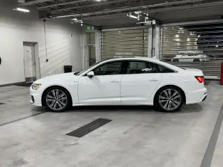 Audi A6 2019 AWD quattro Premium Plus 55 TFSI 4dr Sedán