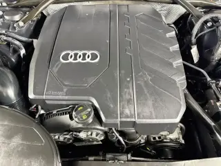Audi Q5 2023 AWD quattro S line Premium Plus 45 TFSI 4p SUV