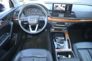 Audi Q5 2021 AWD quattro Premium 45 TFSI SUV 4p