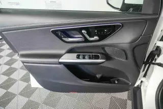 Mercedes-Benz GLC 2024 GLC 300 4dr SUV
