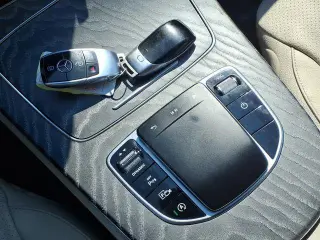 Clase E Mercedes-Benz 2021 AWD E 350 4MATIC 4p Sedan