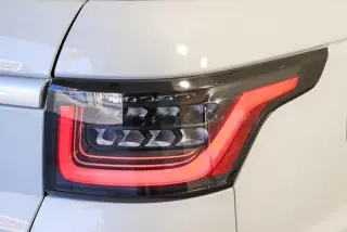 Land Rover Range Rover Sport 2019 AWD HSE 4dr SUV (lanzamiento a mitad de año)