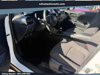 Toyota C-HR 2018 XLE 4dr Crossover
