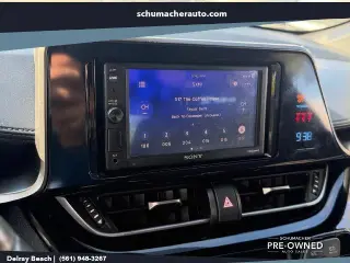 Toyota C-HR 2018 XLE 4dr Crossover