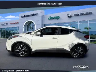 Toyota C-HR 2018 XLE 4dr Crossover