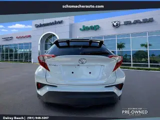 Toyota C-HR 2018 XLE 4dr Crossover