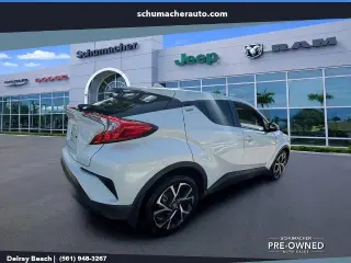 Toyota C-HR 2018 XLE 4dr Crossover