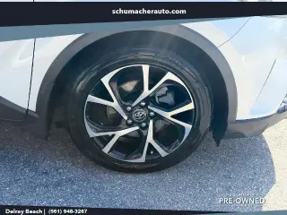 Toyota C-HR 2018 XLE 4dr Crossover