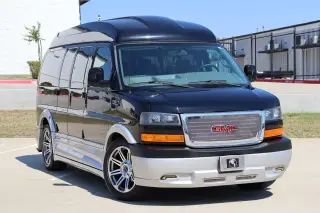 2018 GMC Savana Cargo Van