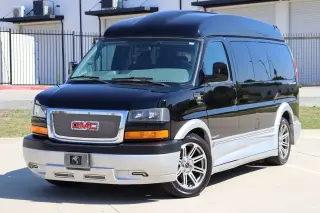 2018 GMC Savana Cargo Van