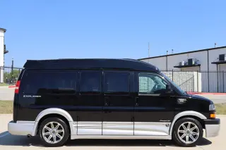 2018 GMC Savana Cargo Van