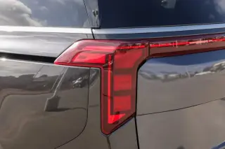 Kia Carnival 2025 LX 4dr Mini-Van