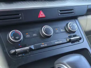 Kia Carnival 2023 LX 4dr Mini-Van