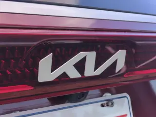 Kia Carnival 2023 LX 4dr Mini-Van