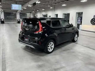 Kia Soul 2023 S 4dr Crossover