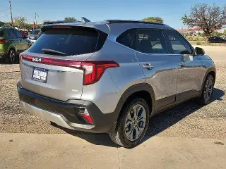 Kia Seltos 2024 AWD S 4p SUV