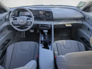 Hyundai ELANTRA 2026 SEL Sport Premium 4dr Sedan