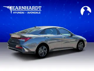 Hyundai ELANTRA 2026 SEL Sport Premium 4dr Sedán