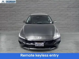 Hyundai ELANTRA 2025 SEL Conveniencia Sedán 4puertas